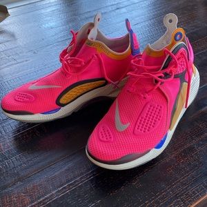 NWOT NIKE joyride hot pink sneakers Women’s 9.5 (Men’s 8)
